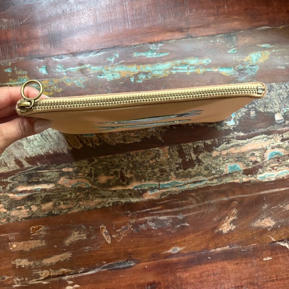 Hand Painted Sardine Madewell Tan Pouch - Picture 5 of 9